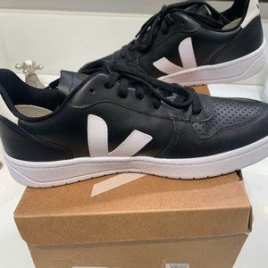 VEJA V-10 SNEAKER